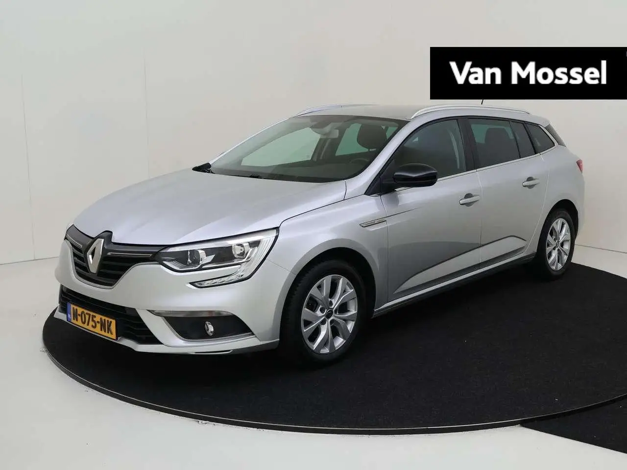 Photo 1 : Renault Megane 2020 Petrol