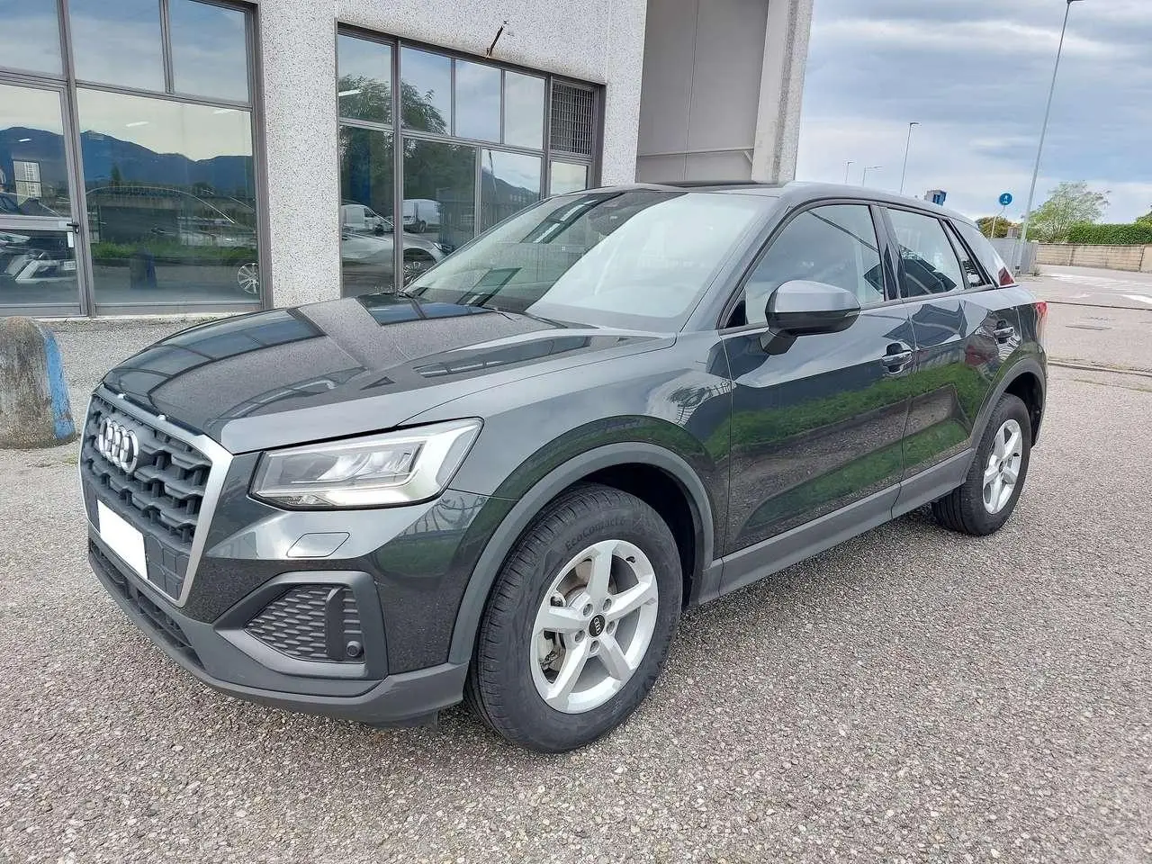 Photo 1 : Audi Q2 2022 Essence