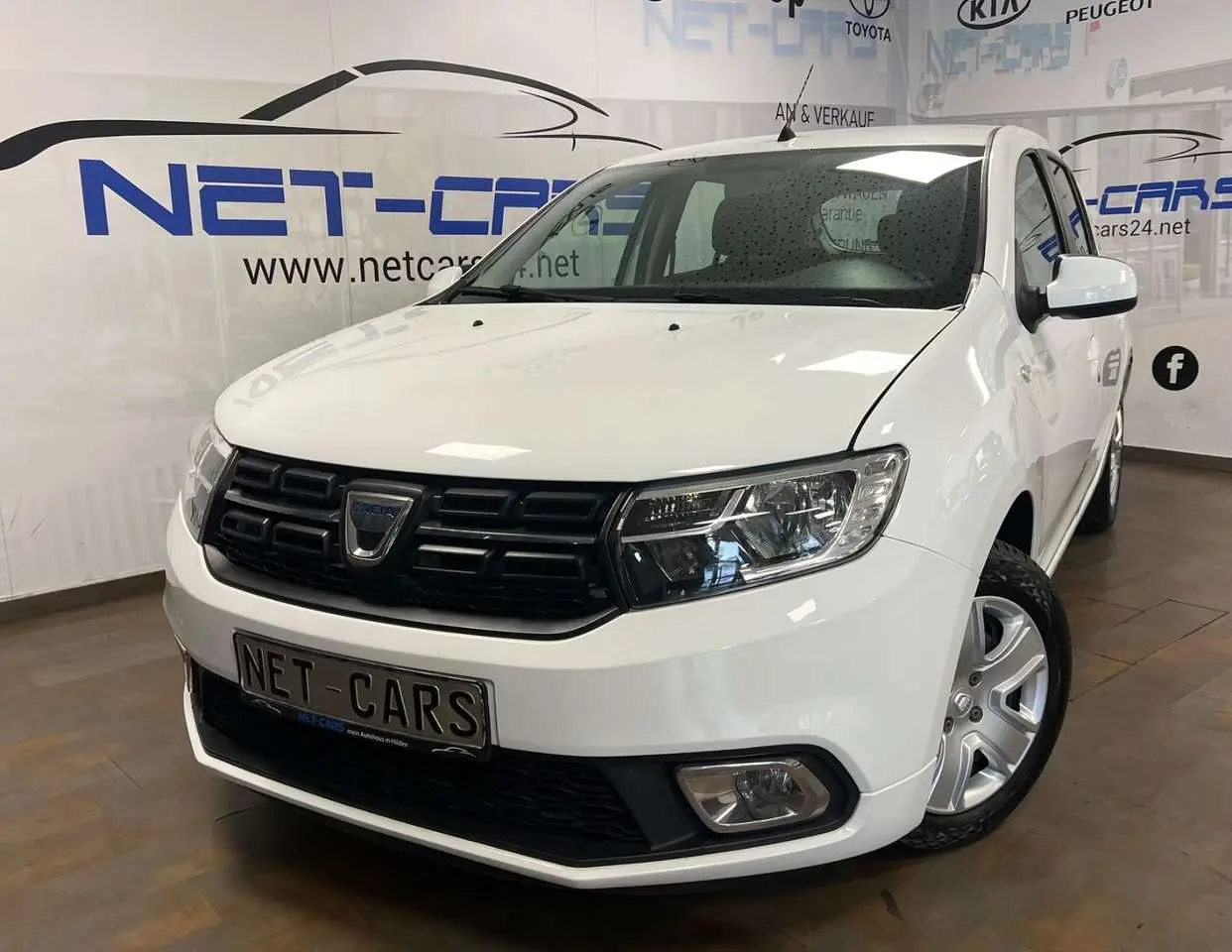 Photo 1 : Dacia Sandero 2020 Petrol