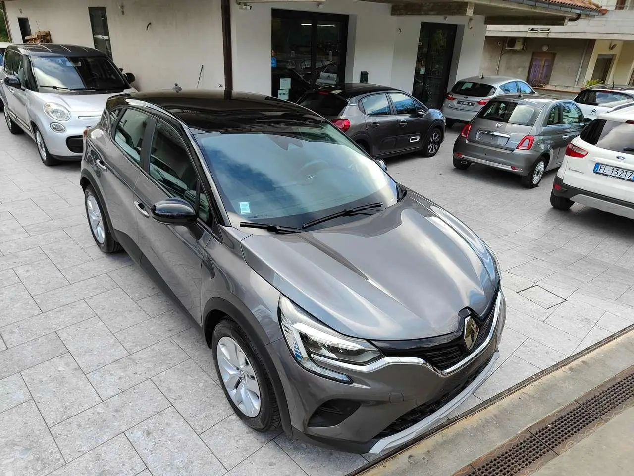 Photo 1 : Renault Captur 2022 Essence