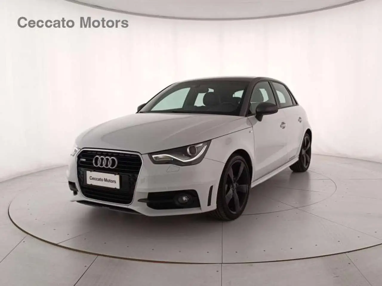 Photo 1 : Audi A1 2014 Diesel