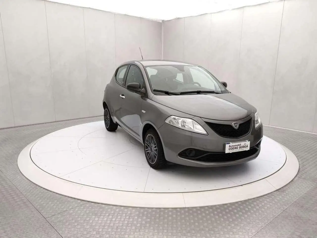 Photo 1 : Lancia Ypsilon 2018 GPL