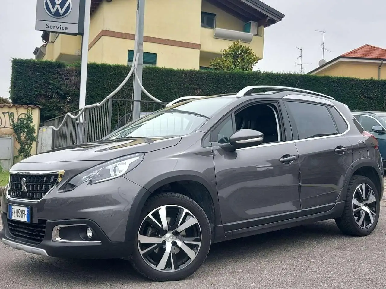 Photo 1 : Peugeot 2008 2019 Petrol