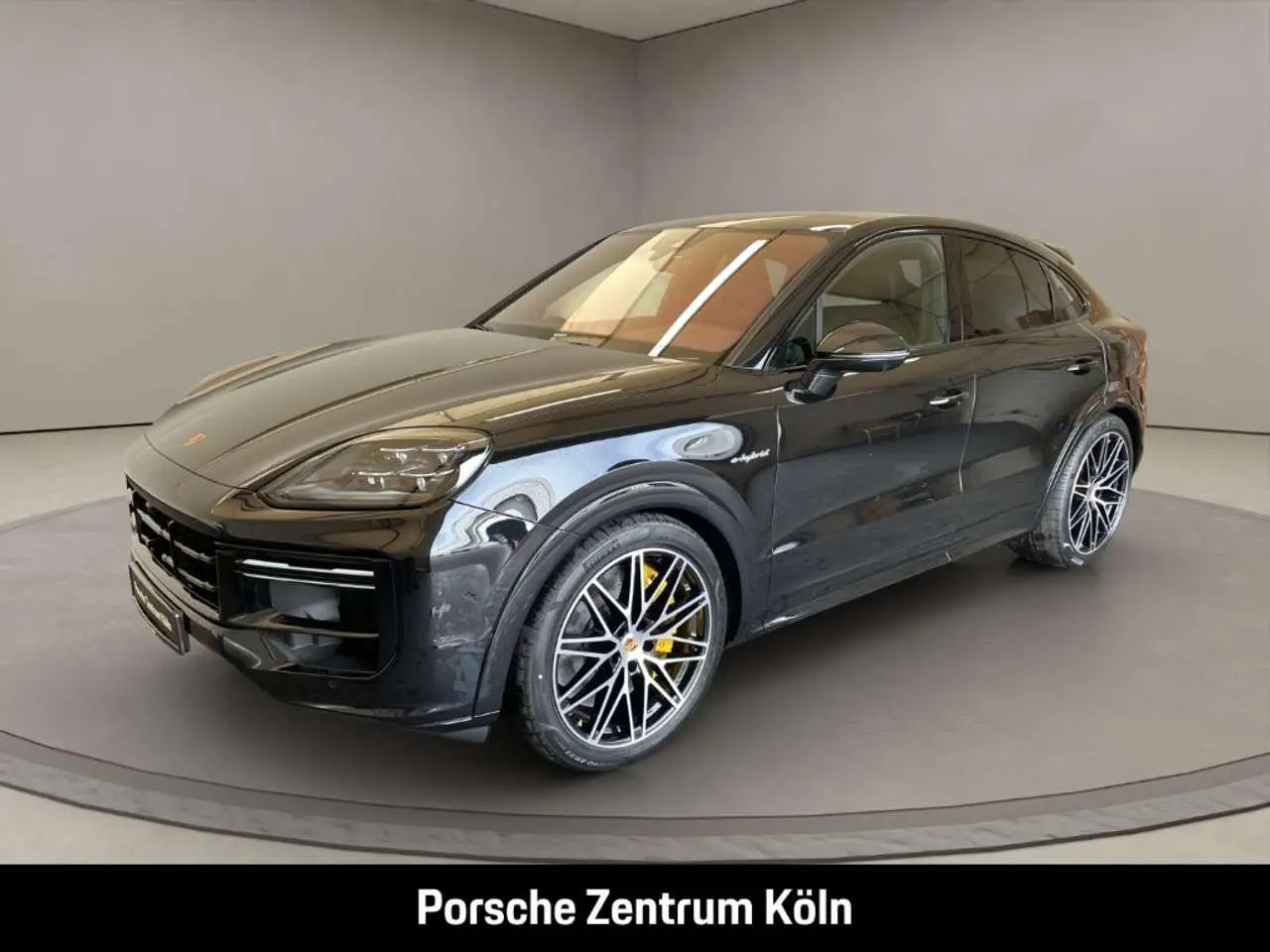 Photo 1 : Porsche Cayenne 2024 Hybrid