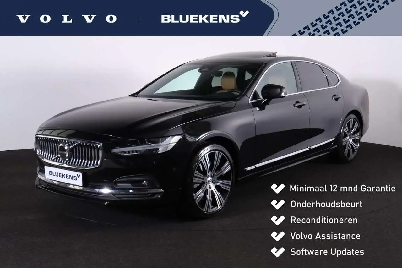 Photo 1 : Volvo S90 2023 Essence