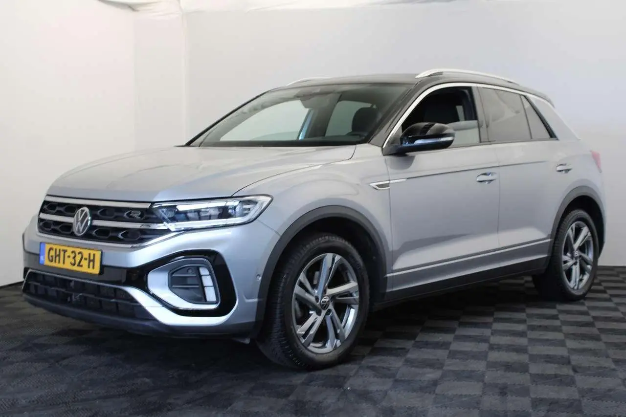 Photo 1 : Volkswagen T-roc 2023 Petrol