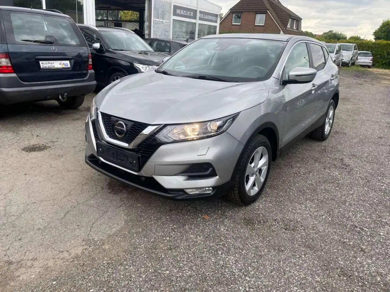 Photo 1 : Nissan Qashqai 2018 Petrol