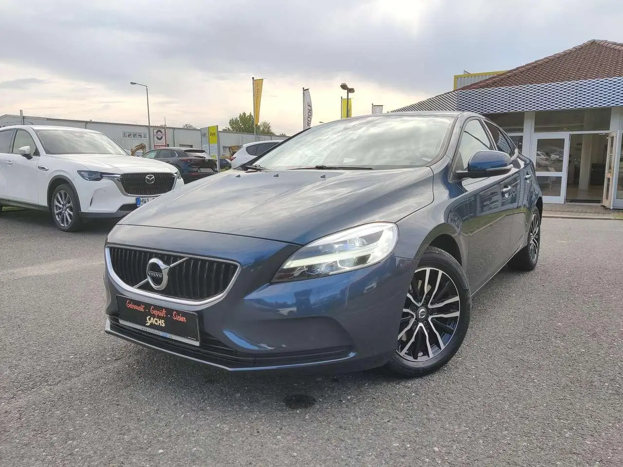 Photo 1 : Volvo V40 2017 Petrol