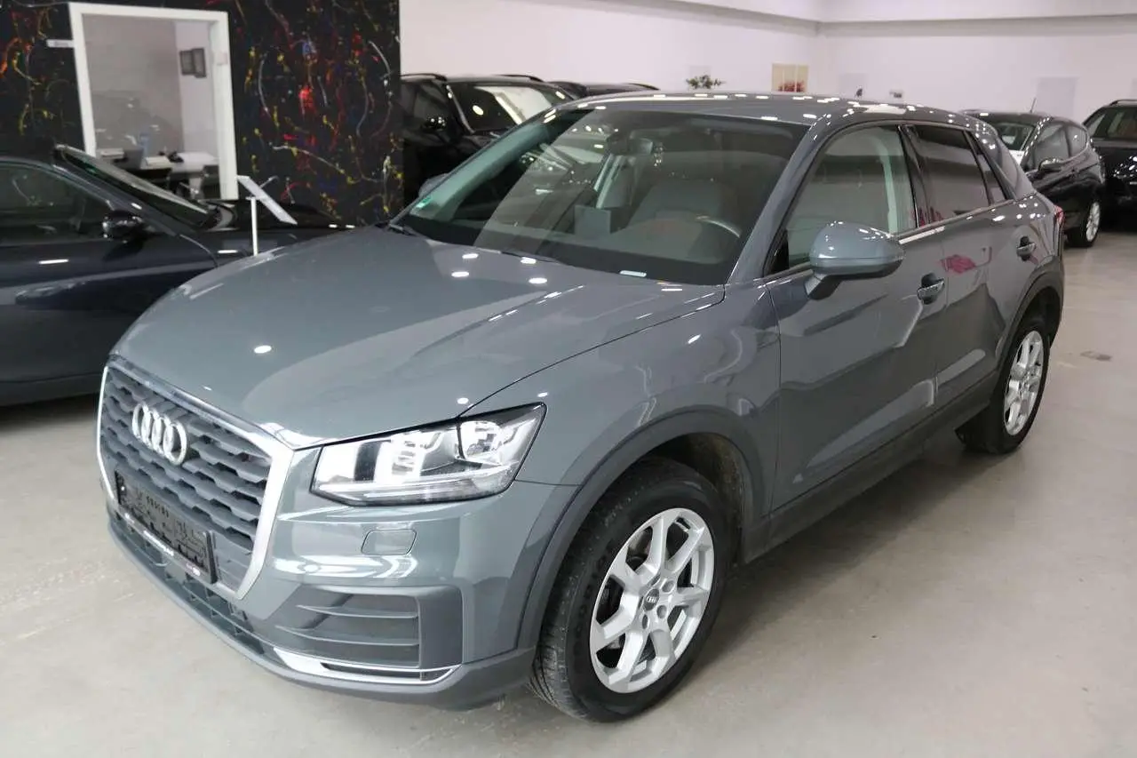 Photo 1 : Audi Q2 2018 Diesel