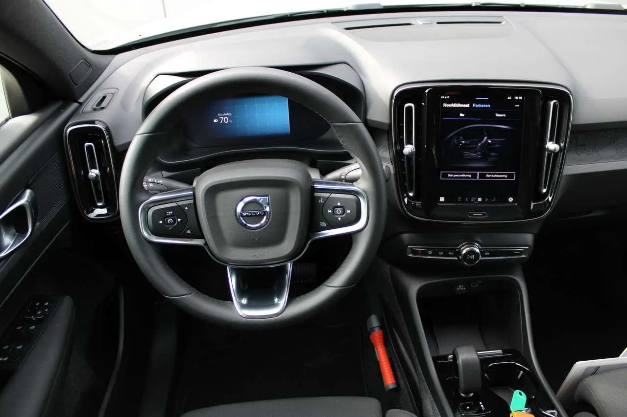 Photo 1 : Volvo C40 2024 Electric