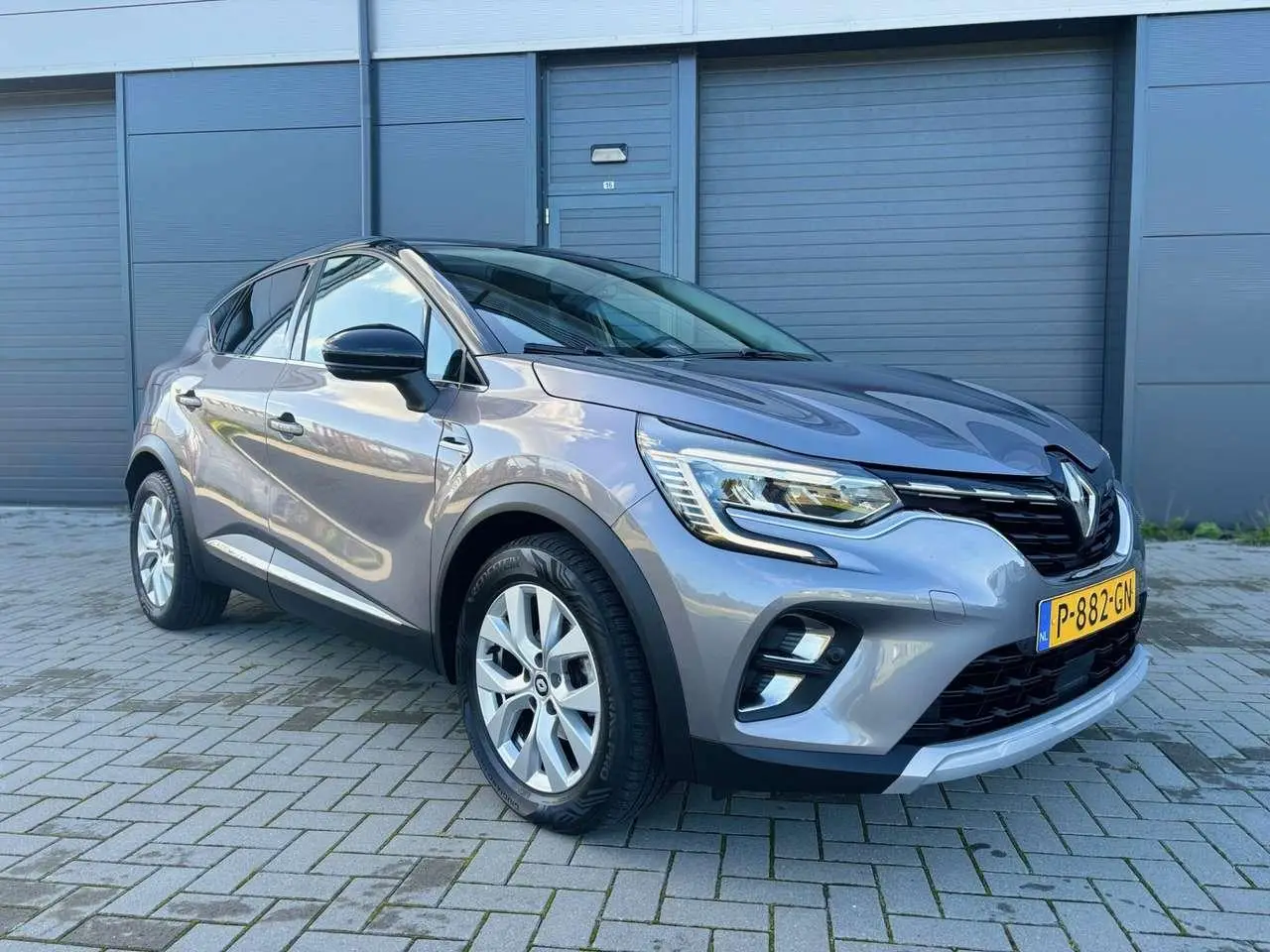 Photo 1 : Renault Captur 2022 Hybride