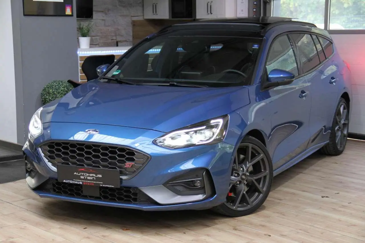 Photo 1 : Ford Focus 2021 Essence