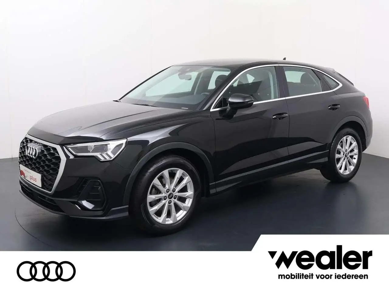 Photo 1 : Audi Q3 2022 Petrol