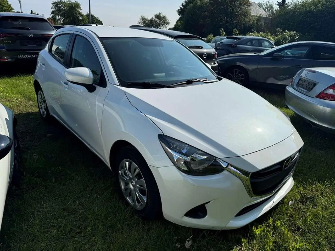 Photo 1 : Mazda 2 2015 Essence