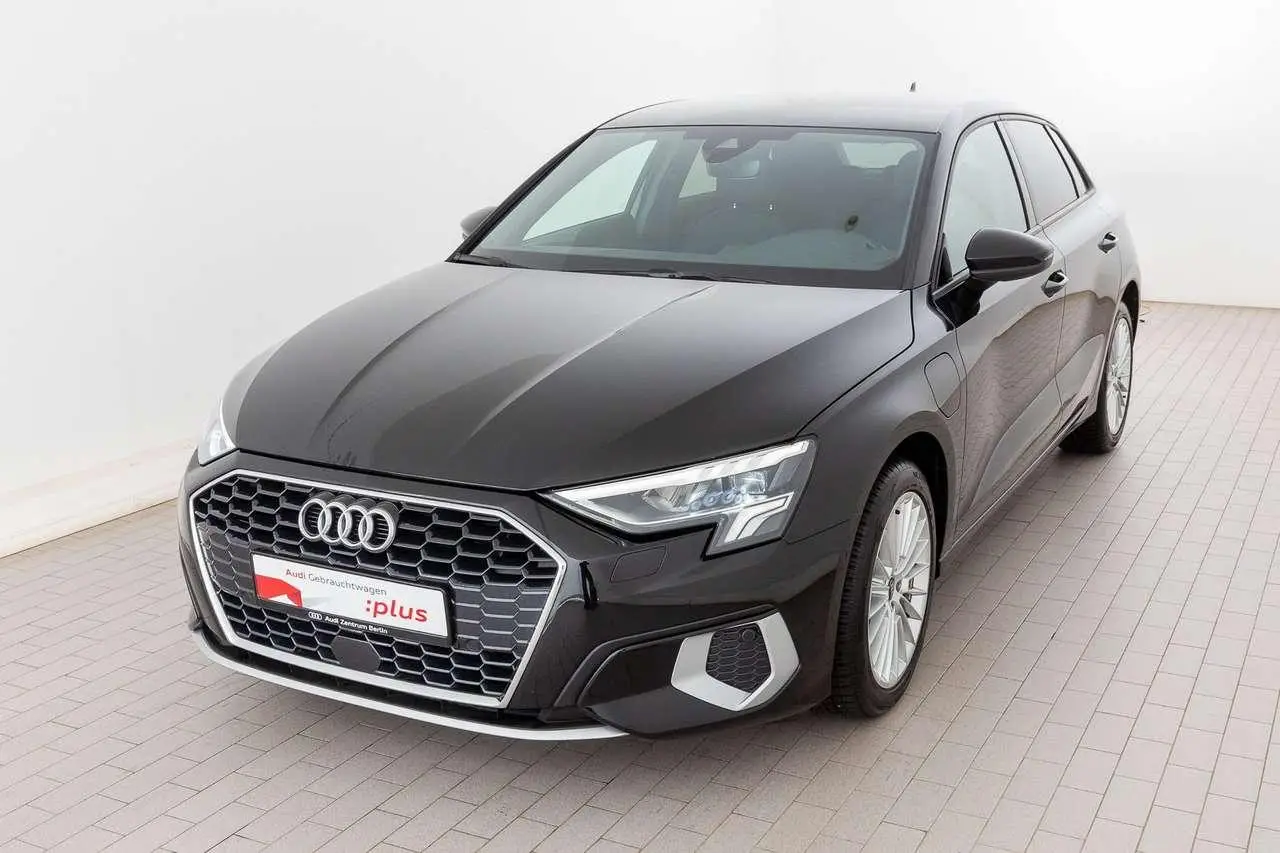 Photo 1 : Audi A3 2022 Hybrid