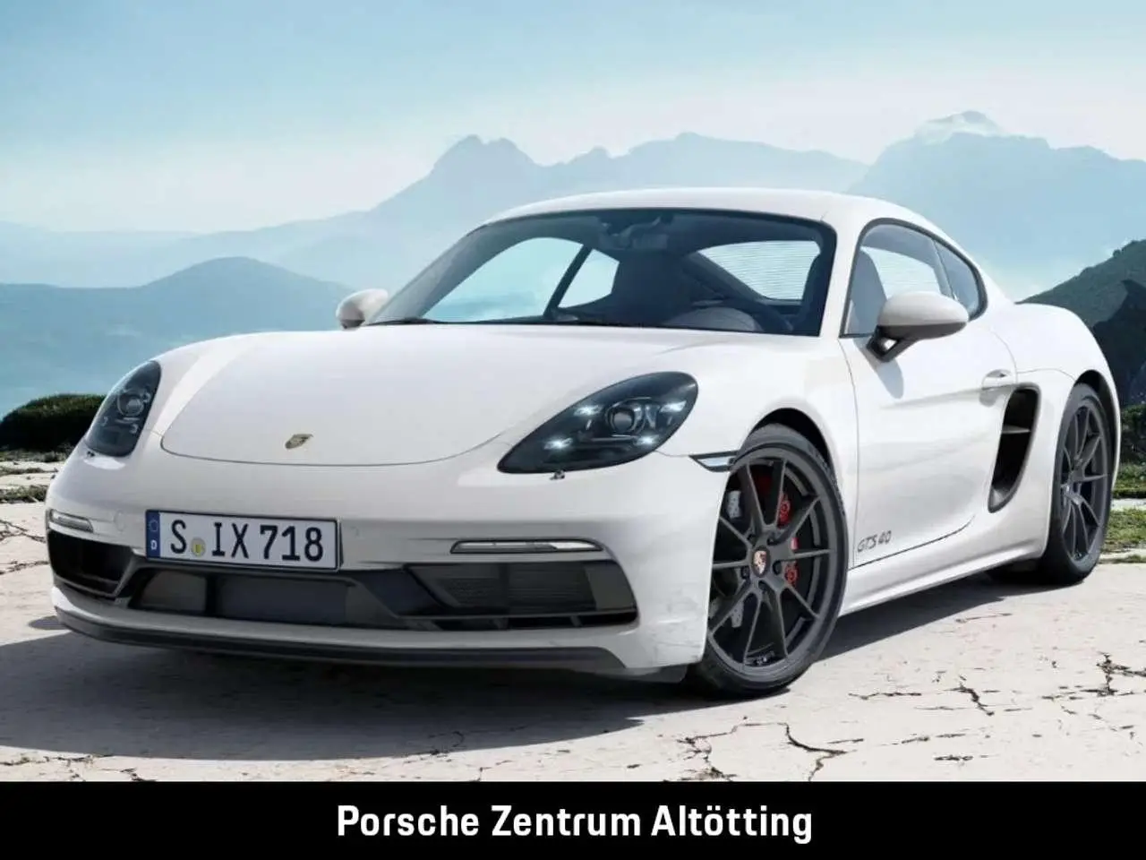 Photo 1 : Porsche 718 2023 Essence