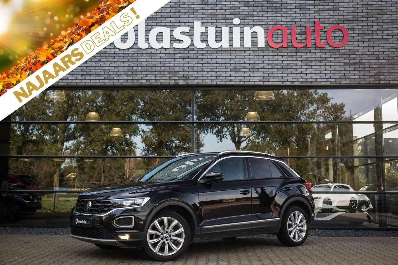 Photo 1 : Volkswagen T-roc 2021 Essence