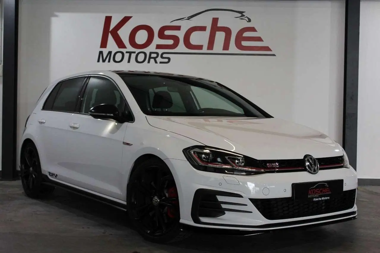 Photo 1 : Volkswagen Golf 2019 Petrol