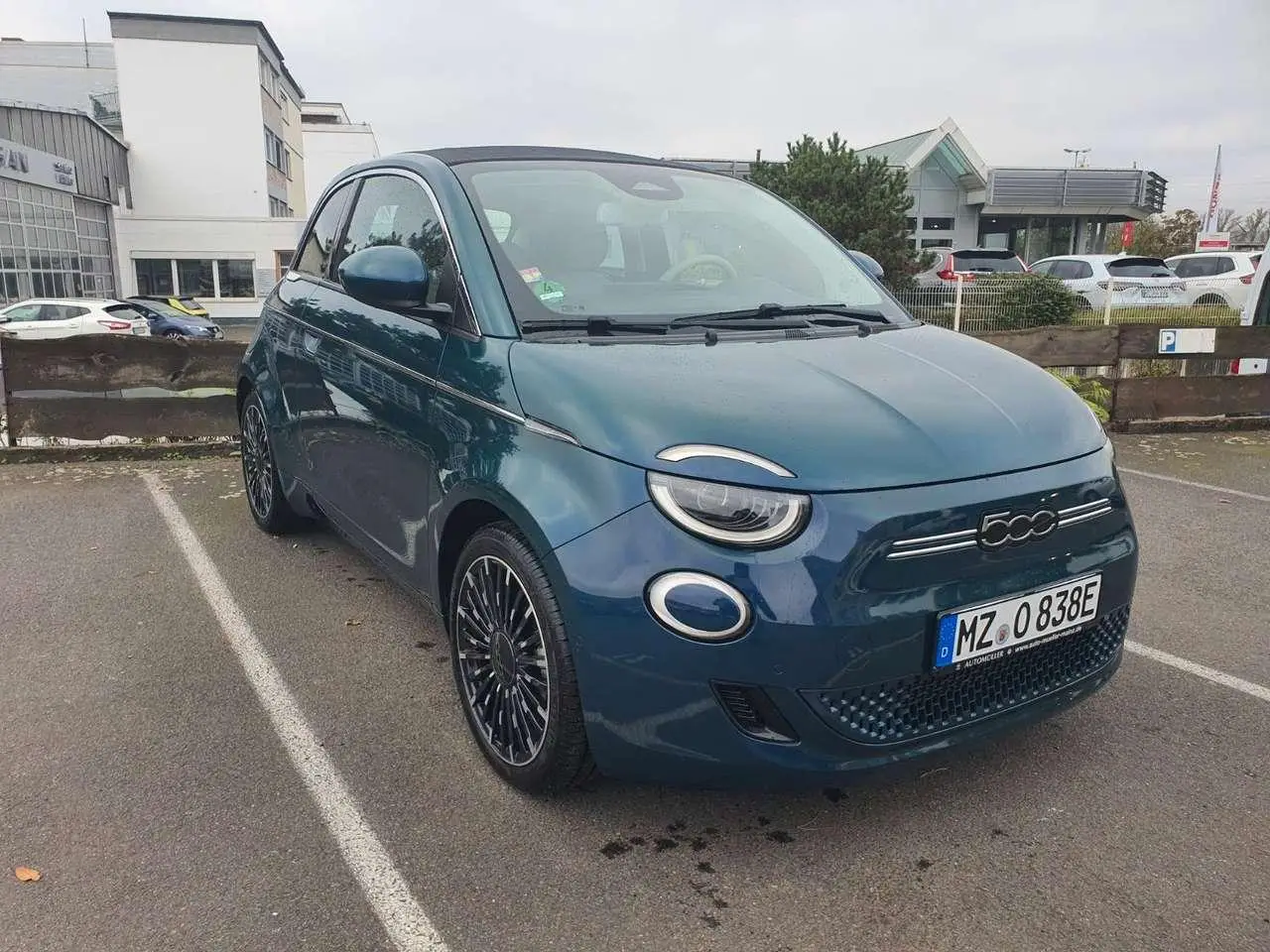 Photo 1 : Fiat 500 2023 Électrique