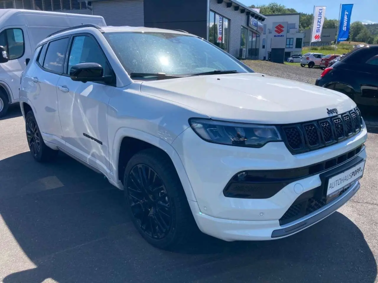 Photo 1 : Jeep Compass 2024 Petrol