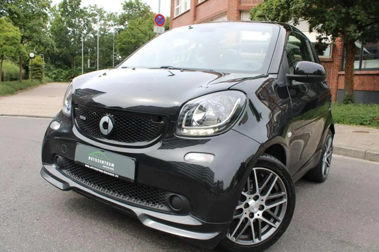 Photo 1 : Smart Fortwo 2017 Petrol