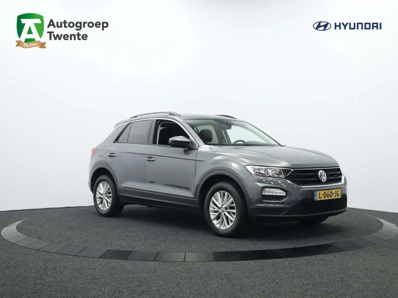 Photo 1 : Volkswagen T-roc 2018 Petrol