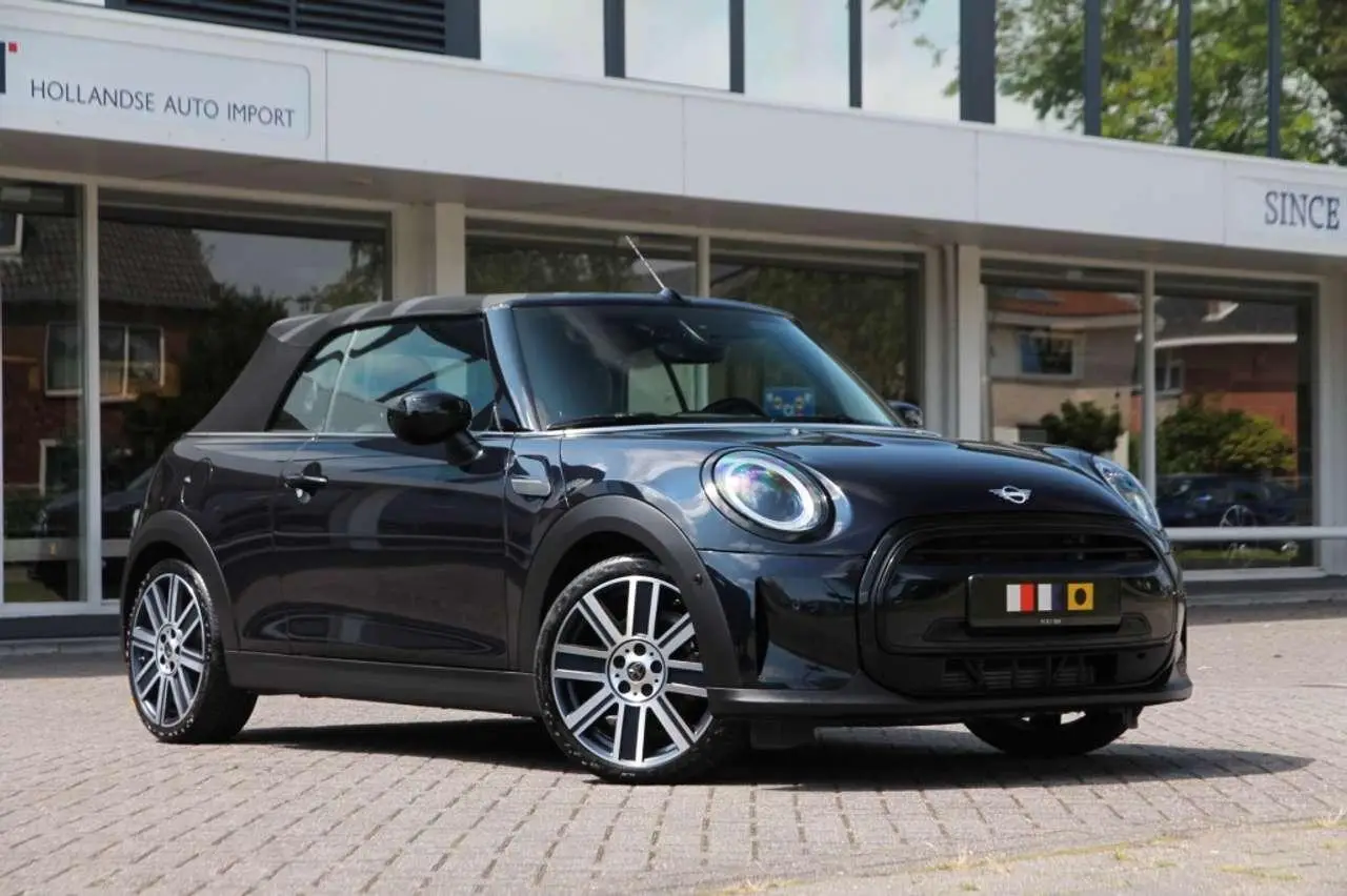 Photo 1 : Mini Cooper 2021 Petrol