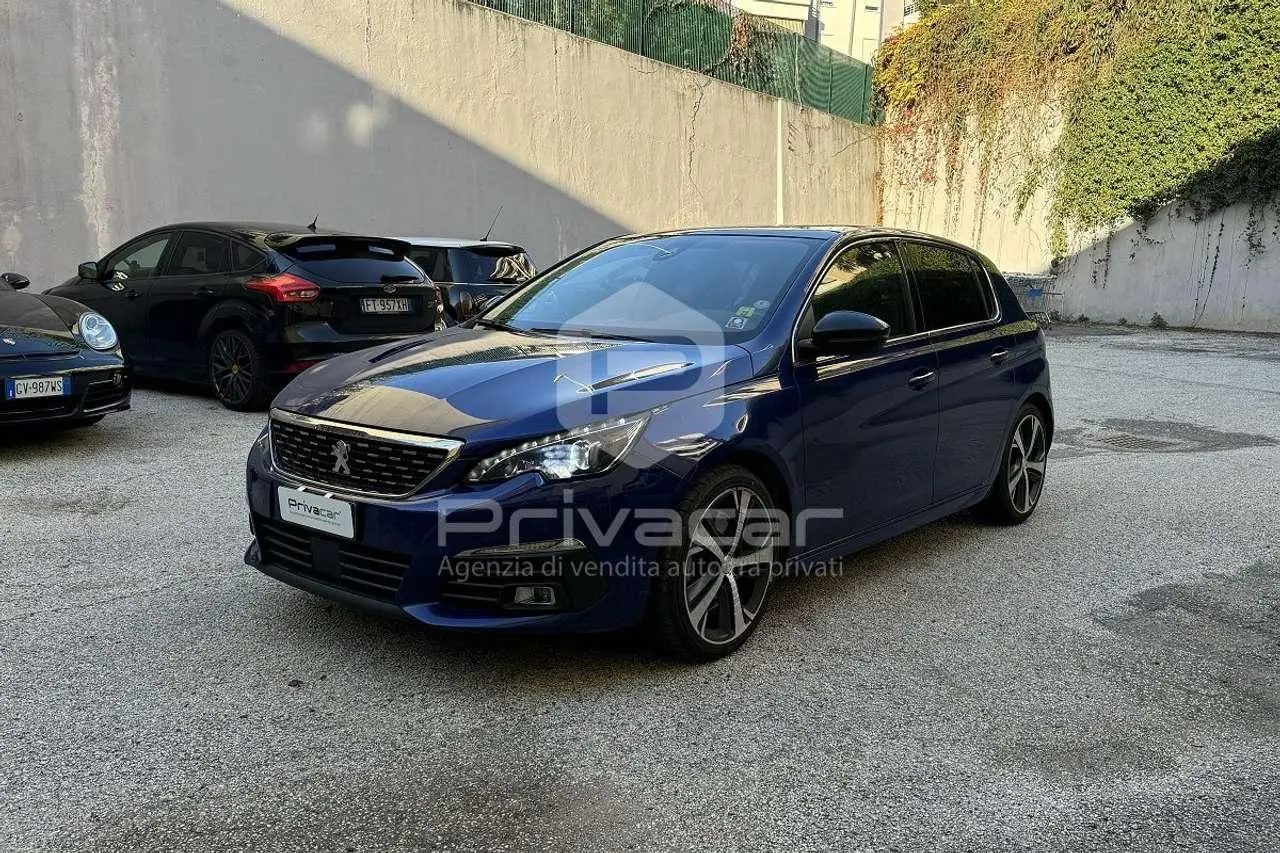 Photo 1 : Peugeot 308 2018 Petrol