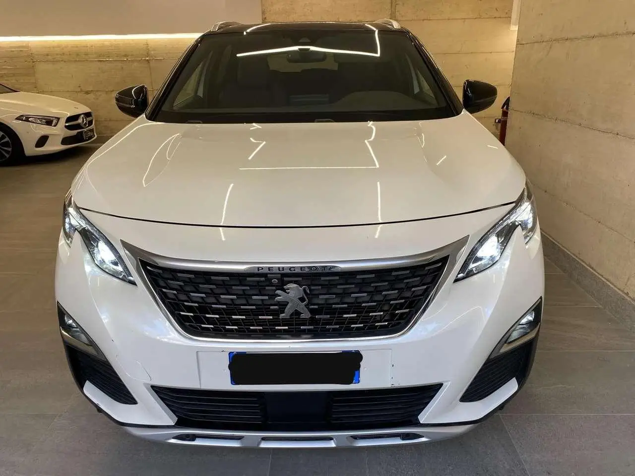 Photo 1 : Peugeot 3008 2019 Diesel