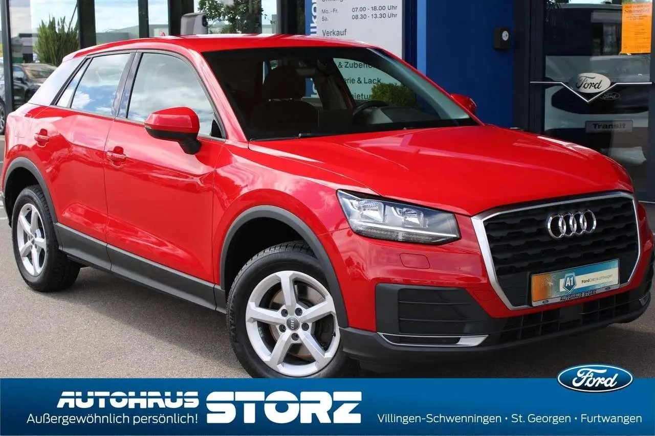 Photo 1 : Audi Q2 2017 Petrol