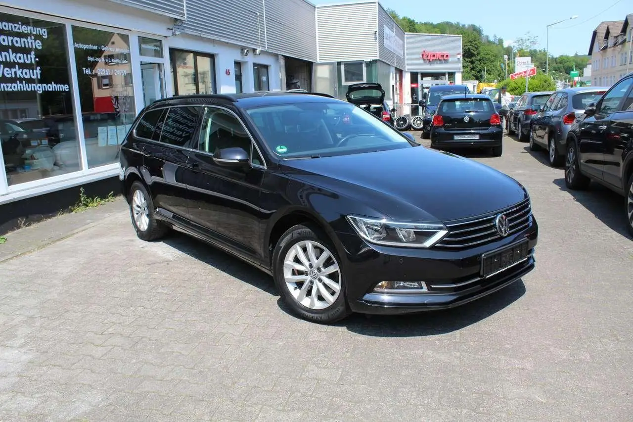 Photo 1 : Volkswagen Passat 2019 Diesel