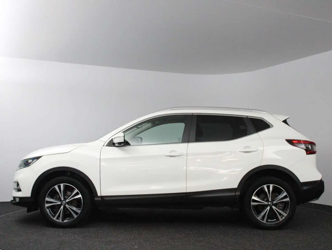 Photo 1 : Nissan Qashqai 2019 Petrol