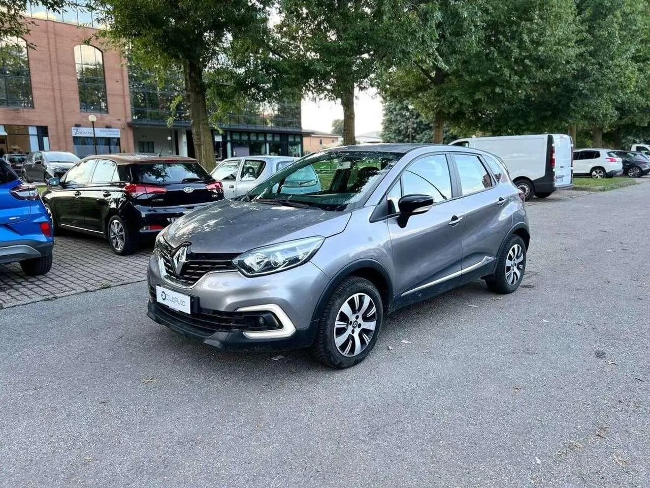 Photo 1 : Renault Captur 2019 Essence