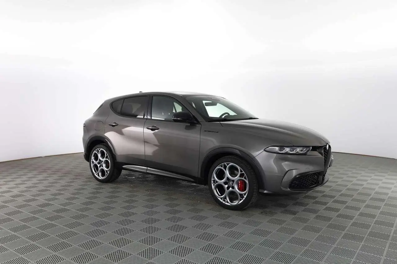 Photo 1 : Alfa Romeo Tonale 2022 Hybrid