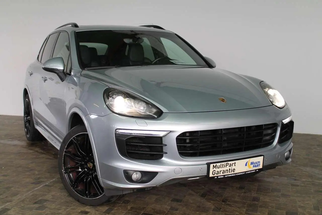 Photo 1 : Porsche Cayenne 2017 Hybride