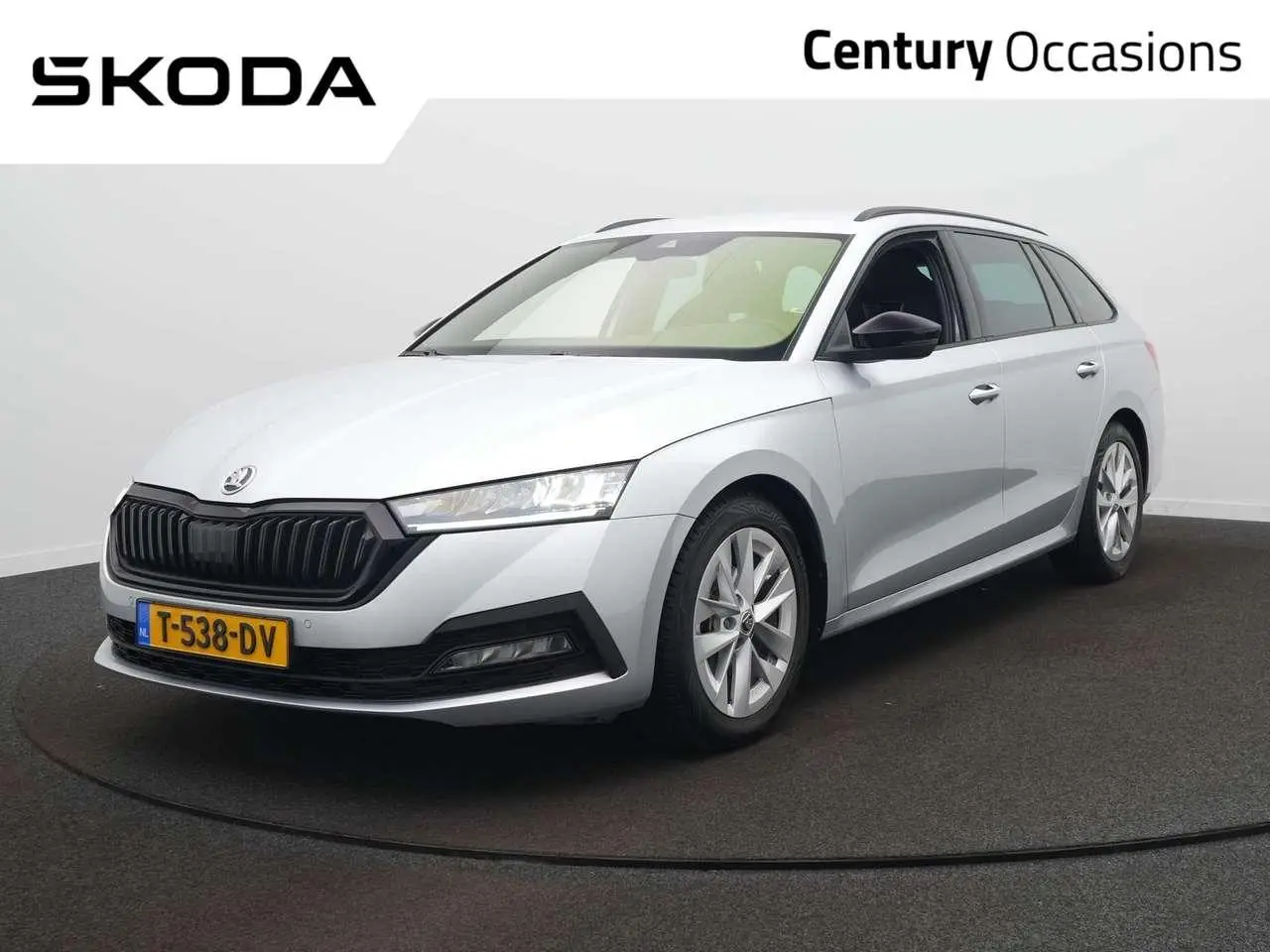 Photo 1 : Skoda Octavia 2023 Petrol