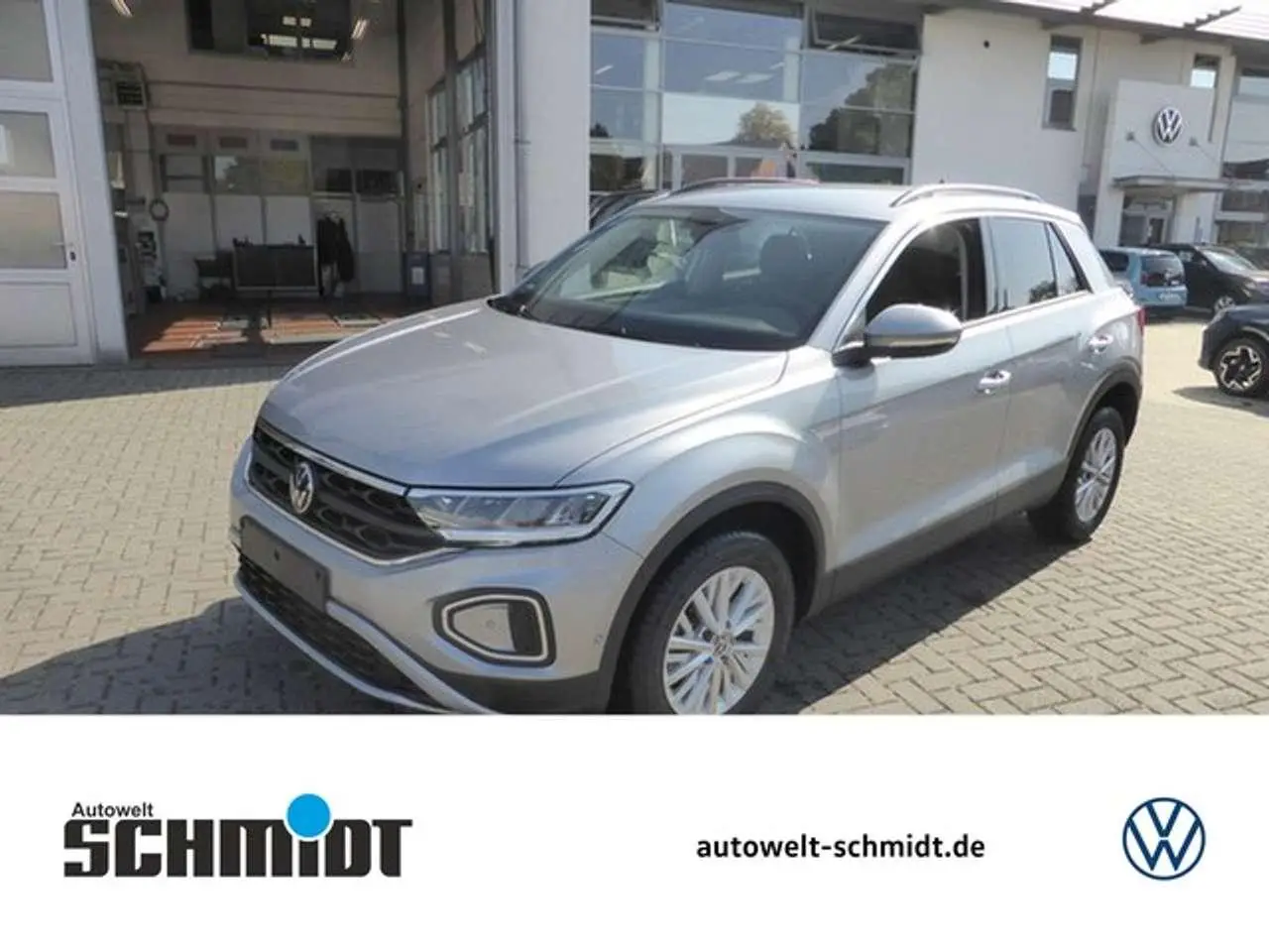 Photo 1 : Volkswagen T-roc 2023 Essence