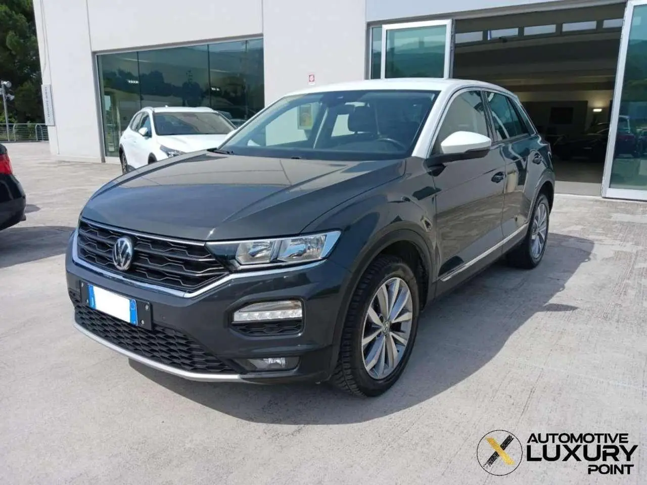 Photo 1 : Volkswagen T-roc 2019 Petrol