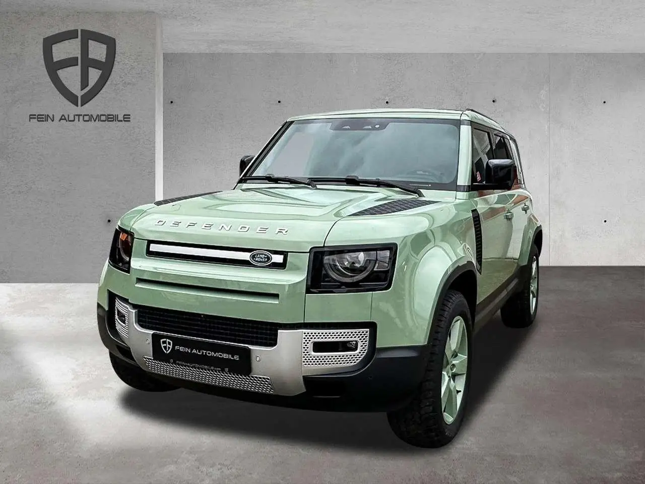 Photo 1 : Land Rover Defender 2023 Essence