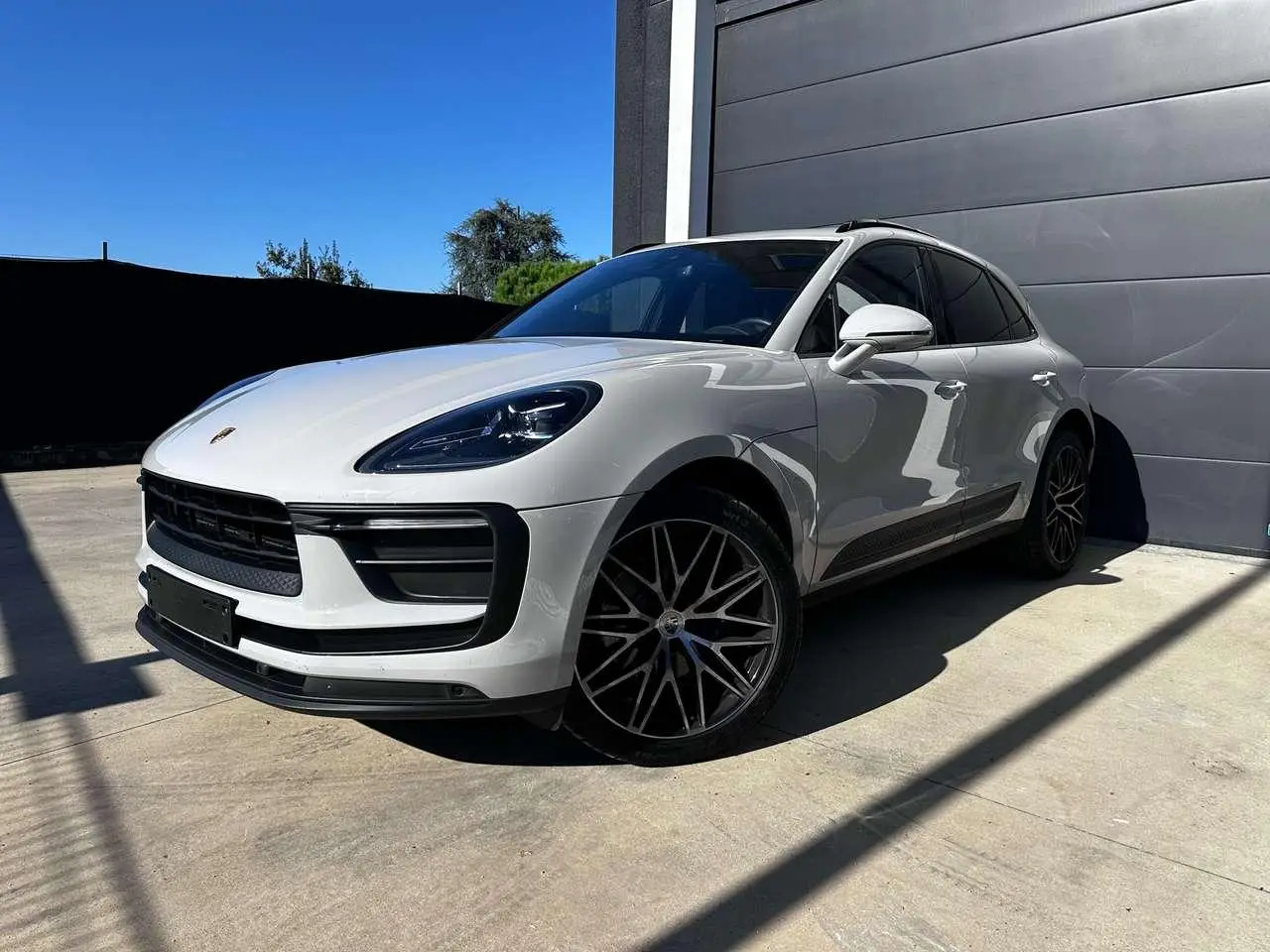 Photo 1 : Porsche Macan 2023 Petrol