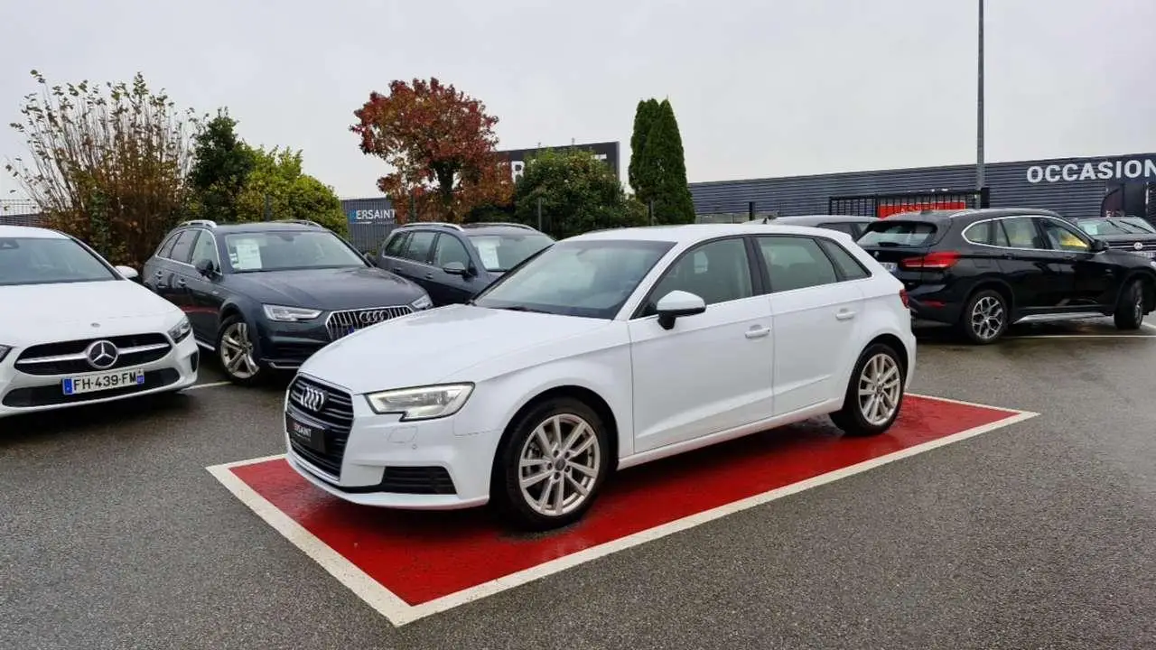 Photo 1 : Audi A3 2020 Essence