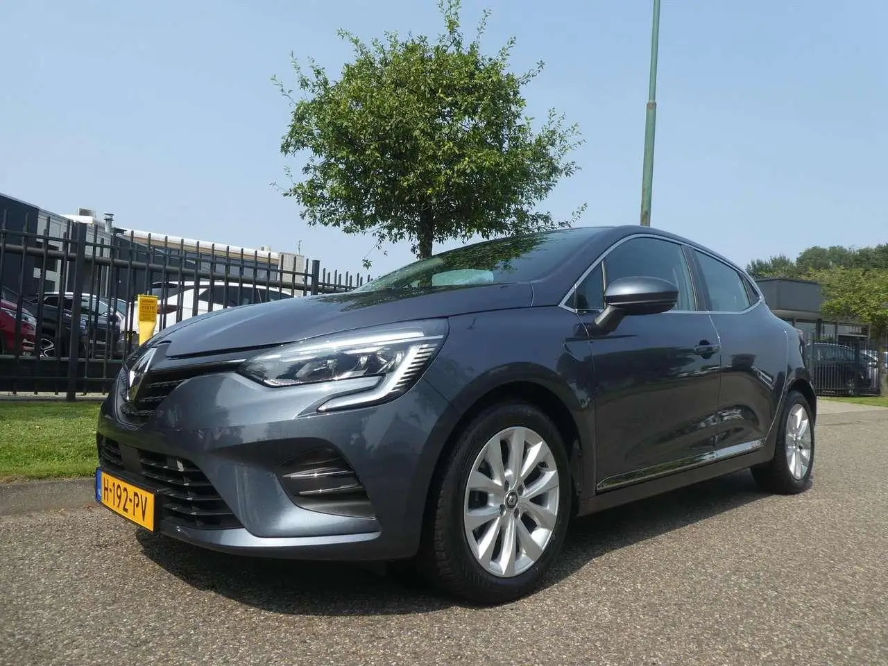 Photo 1 : Renault Clio 2020 Essence