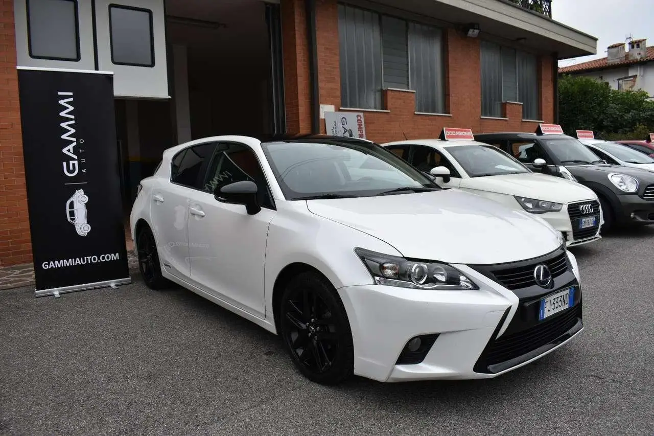 Photo 1 : Lexus Ct 2017 Hybrid