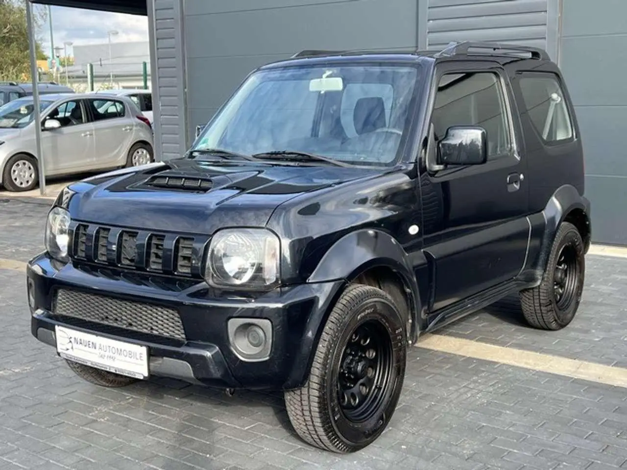 Photo 1 : Suzuki Jimny 2015 Petrol