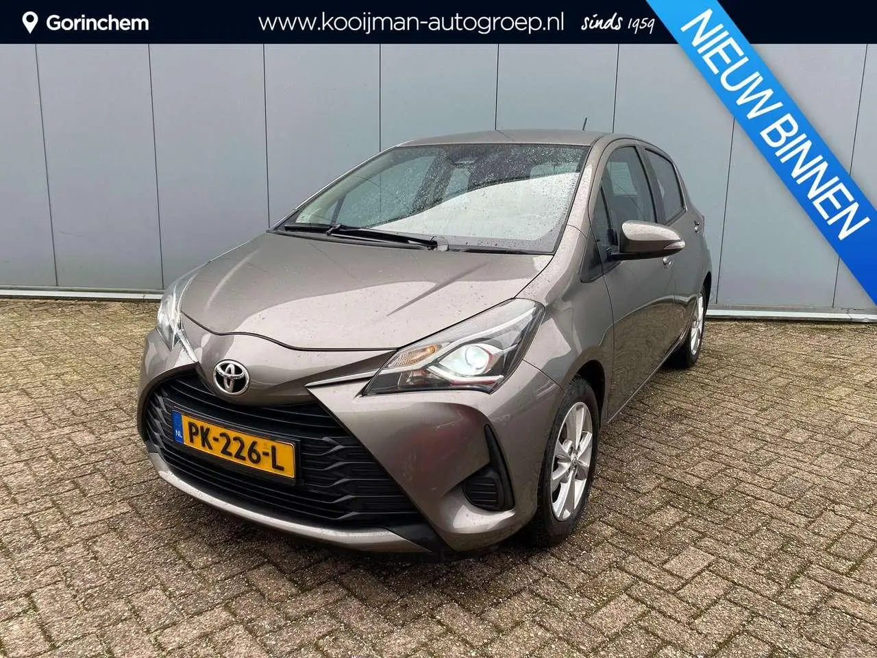 Photo 1 : Toyota Yaris 2017 Petrol