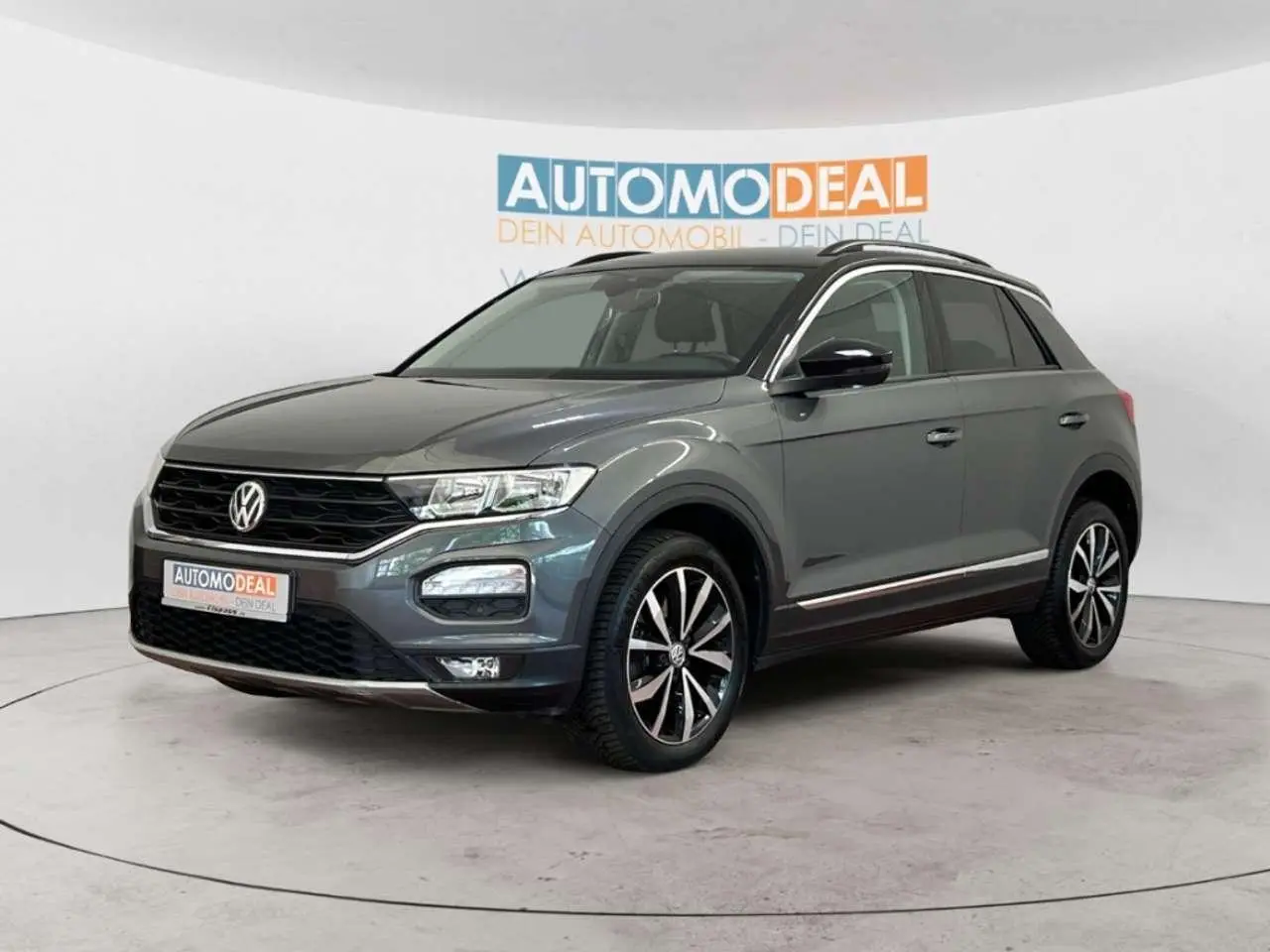 Photo 1 : Volkswagen T-roc 2018 Petrol