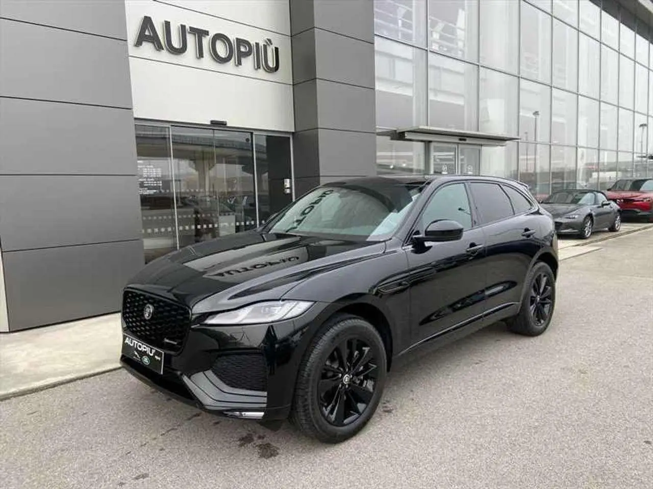 Photo 1 : Jaguar E-pace 2024 Hybride