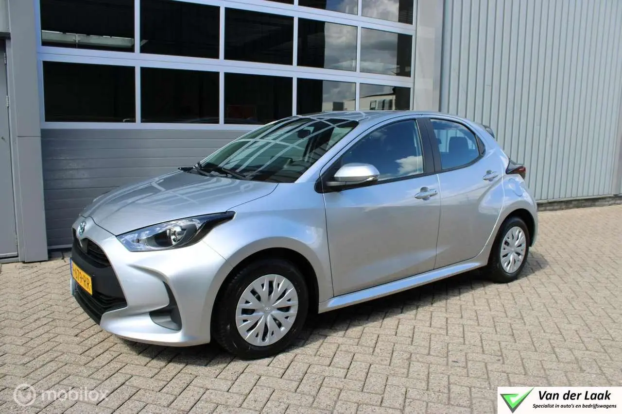 Photo 1 : Toyota Yaris 2022 Hybrid