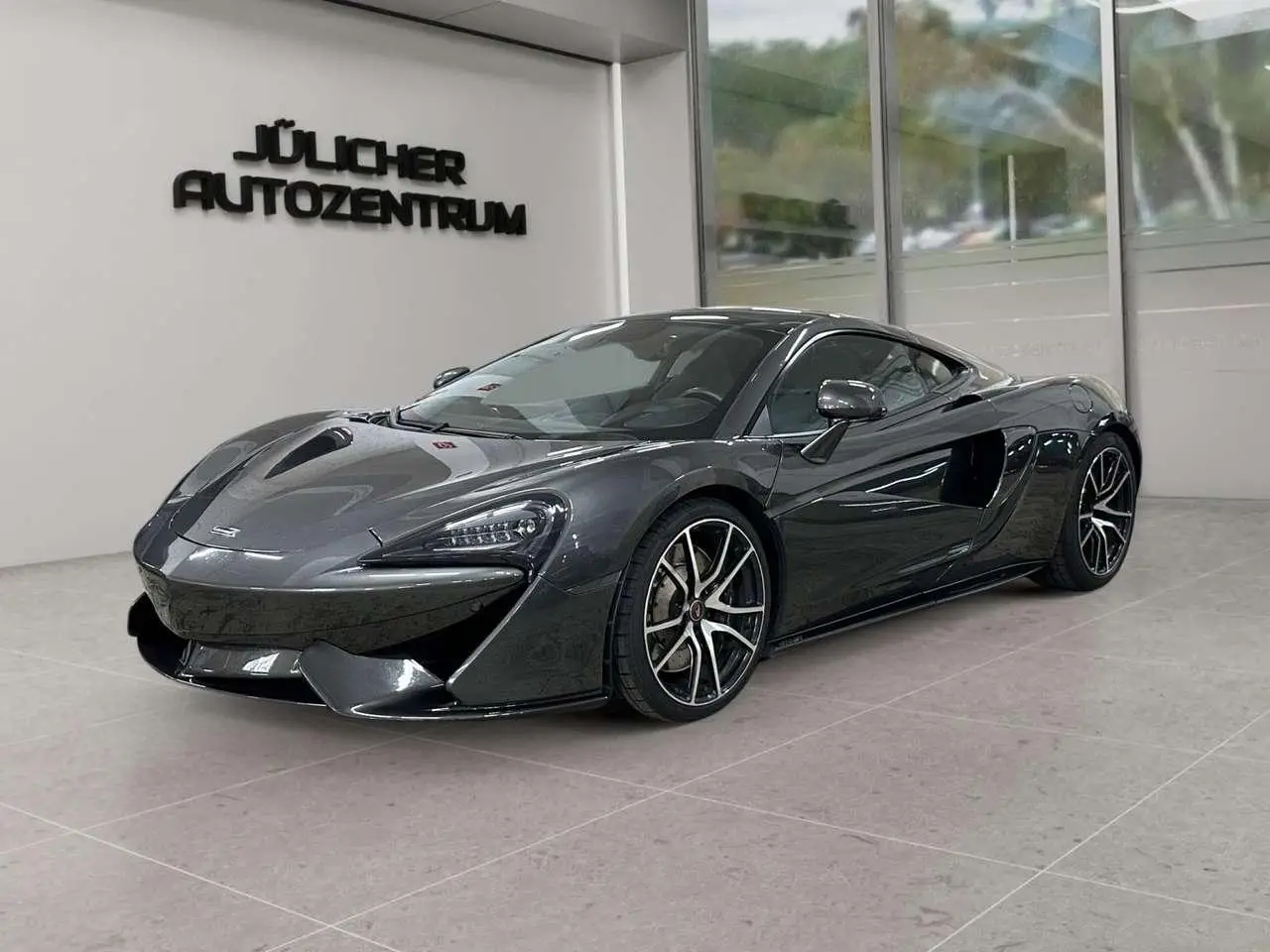 Photo 1 : Mclaren 570gt 2017 Essence