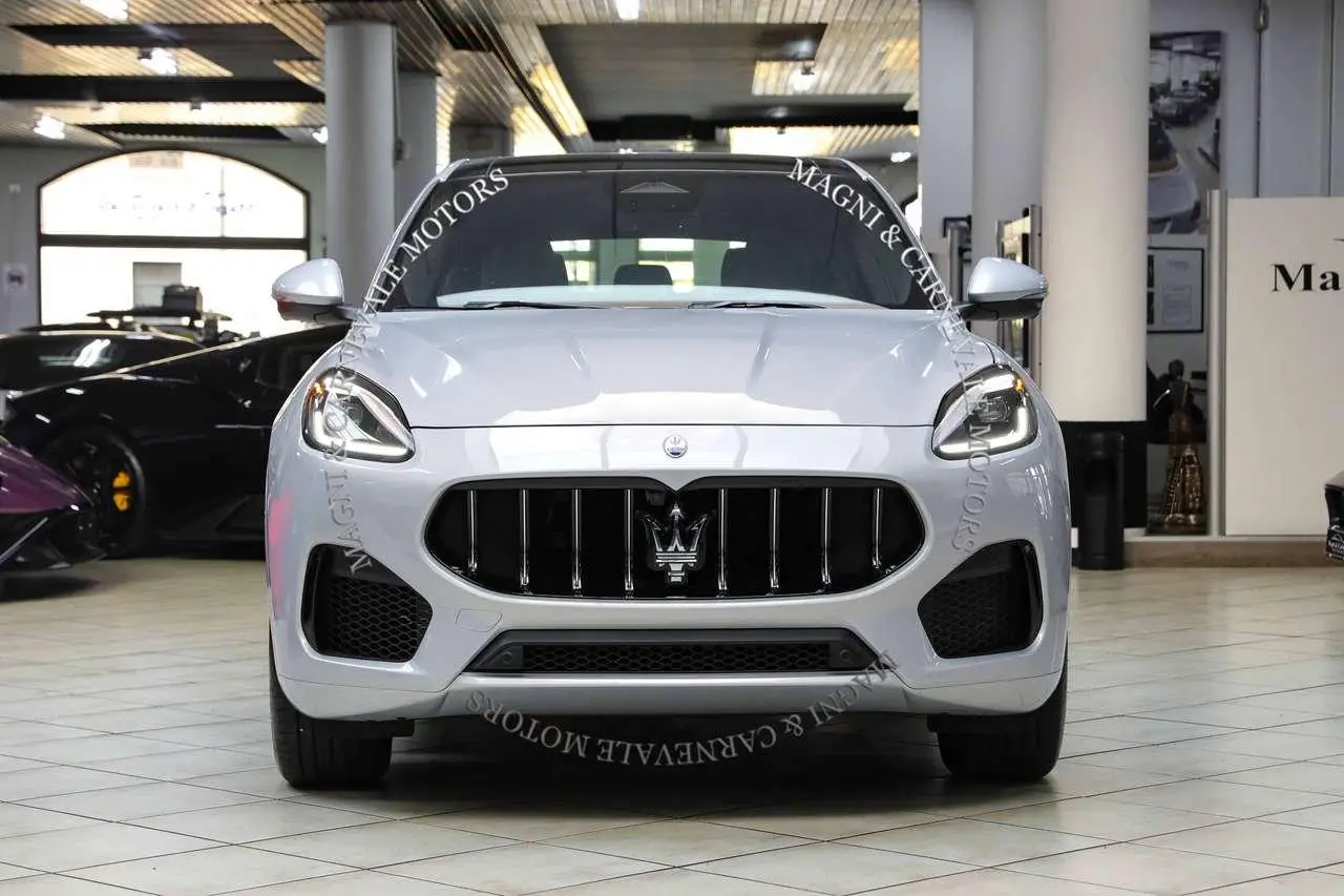 Photo 1 : Maserati Grecale 2022 Hybride